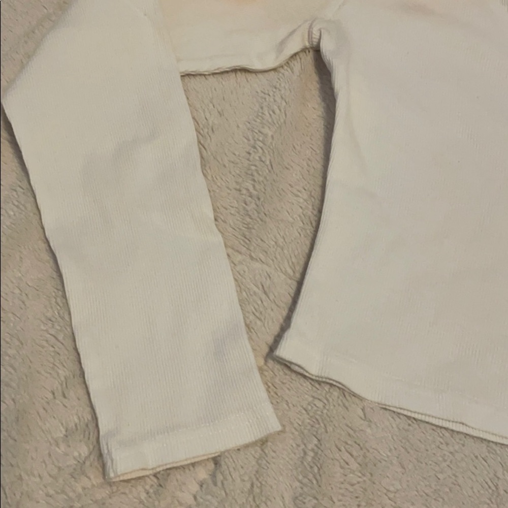 NWOT Pacsun White Cropped Long Sleeve - Picture 3 of 5